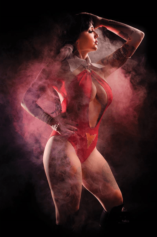 VAMPIRELLA #1  1:30 COSPLAY VARIANT